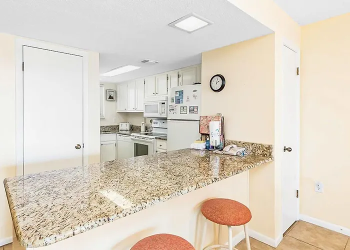 12th-floor Beachfront With Private Balcony Ac Hot Tub Pool Sauna