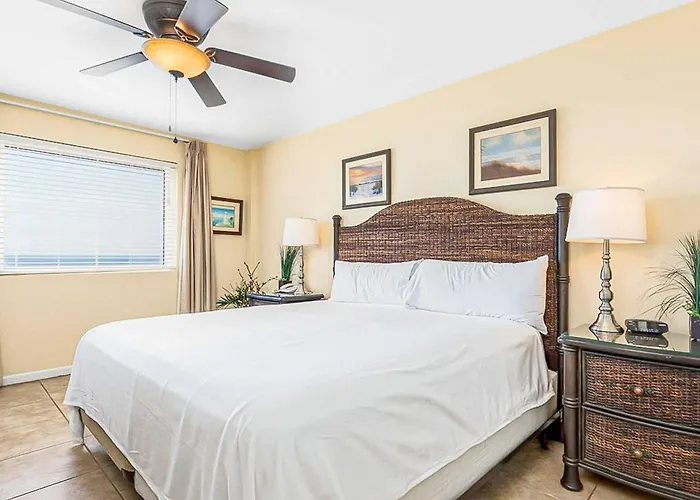Holiday home 12th-floor Beachfront With Private Balcony Ac Hot Tub Pool Sauna *