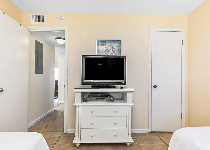 12th-floor Beachfront With Private Balcony Ac Hot Tub Pool Sauna Holiday home